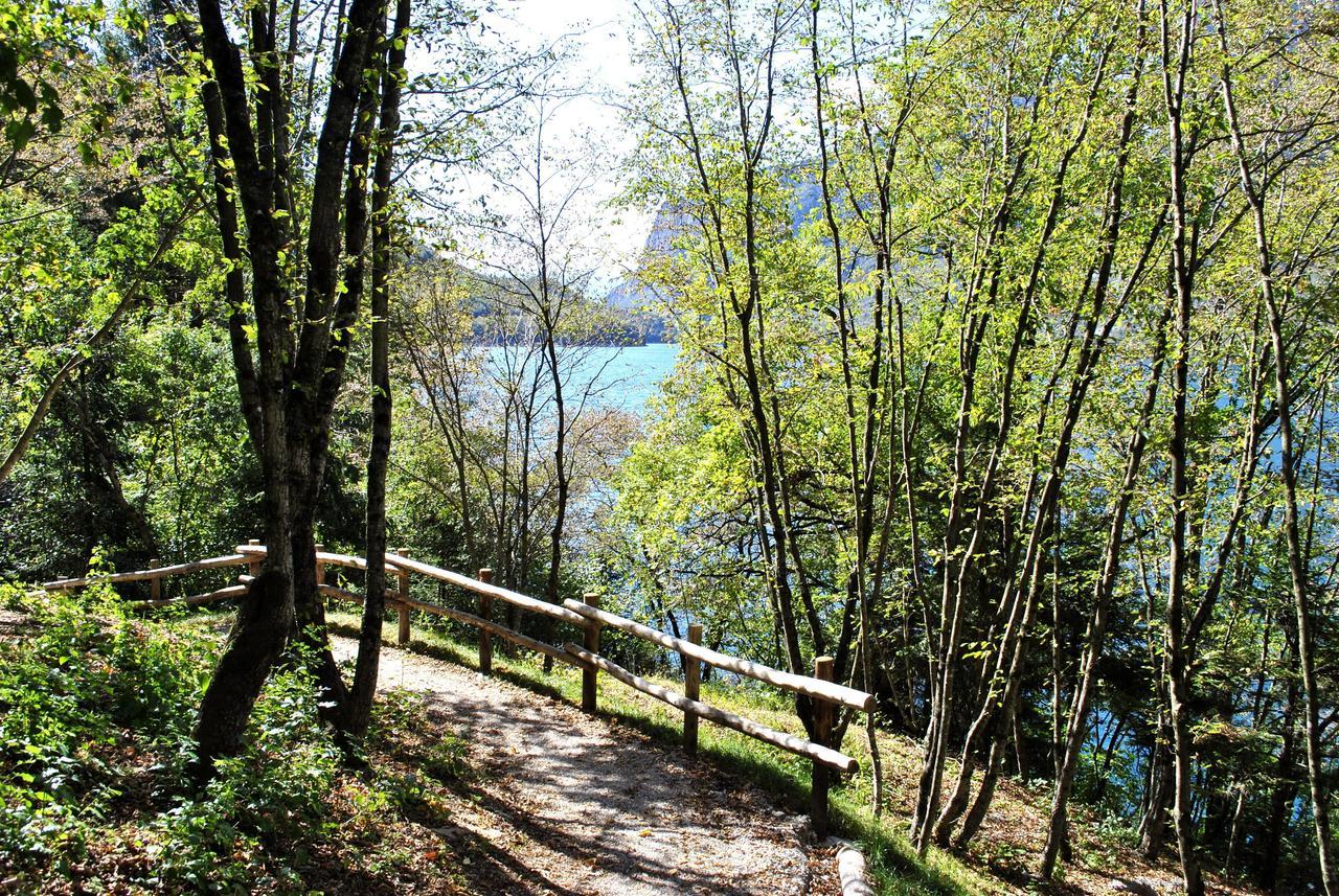 Hotel Zurigo Molveno Kültér fotó