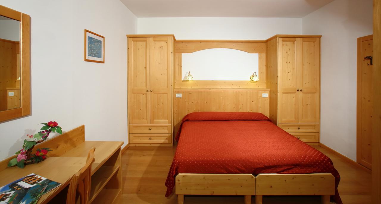 Hotel Zurigo Molveno Kültér fotó